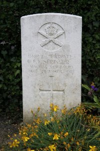 St. Hilaire Cemetery Frevent - Stringer, F