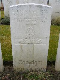 St. Hilaire Cemetery Frevent - Wolstenholme, Sydney