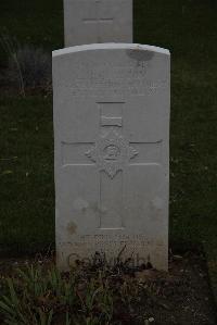 Englebelmer Communal Cemetery Extension - Clayton, E R