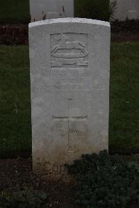 Englebelmer Communal Cemetery Extension - Earle, F