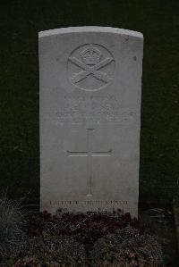 Englebelmer Communal Cemetery Extension - Moisey, Arthur Edward