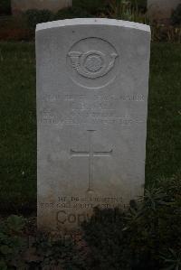 Englebelmer Communal Cemetery Extension - Wall, G B