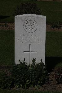 Ypres Reservoir Cemetery - Armitage, J