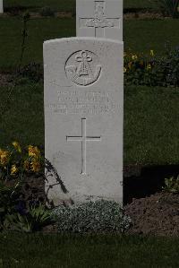 Ypres Reservoir Cemetery - Barrett, F W