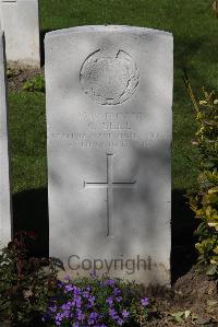 Ypres Reservoir Cemetery - Bell, C