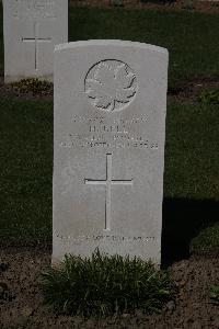 Ypres Reservoir Cemetery - Bell, Howard