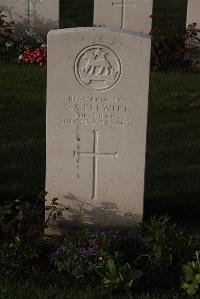 Ypres Reservoir Cemetery - Blewitt, George Edward