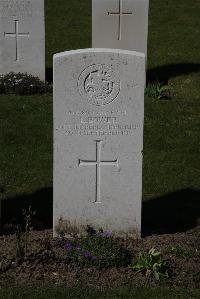 Ypres Reservoir Cemetery - Bower, L