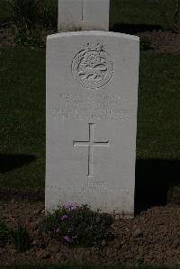 Ypres Reservoir Cemetery - Brooks, L W