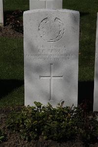 Ypres Reservoir Cemetery - Bryan, J E