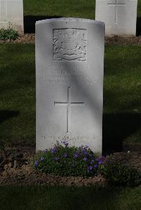 Ypres Reservoir Cemetery - Burke, L