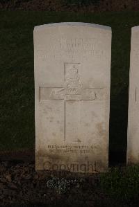 Ypres Reservoir Cemetery - Button, William Thomas