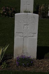 Ypres Reservoir Cemetery - Calvert, J