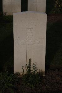 Ypres Reservoir Cemetery - Chapman, F