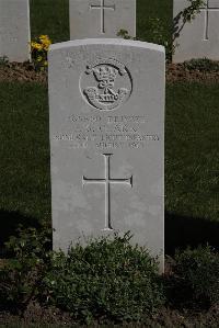 Ypres Reservoir Cemetery - Clark, J S