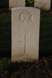 Ypres Reservoir Cemetery - Clarke, E