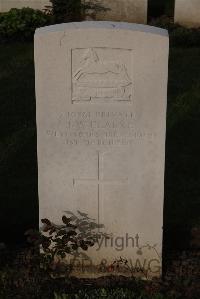 Ypres Reservoir Cemetery - Clarke, J W