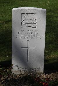 Ypres Reservoir Cemetery - Clarkson, F