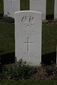 Ypres Reservoir Cemetery - Clifford, P