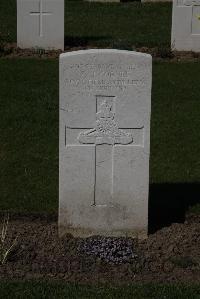 Ypres Reservoir Cemetery - Cornes, A J