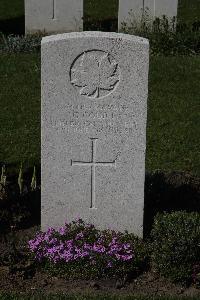 Ypres Reservoir Cemetery - Court, G