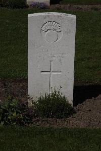 Ypres Reservoir Cemetery - Dann, Ernest Edwin