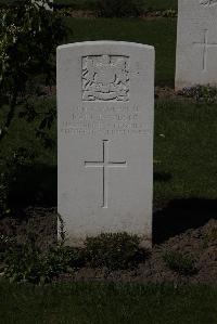 Ypres Reservoir Cemetery - Davidson, John