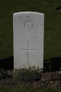 Ypres Reservoir Cemetery - Davis, C