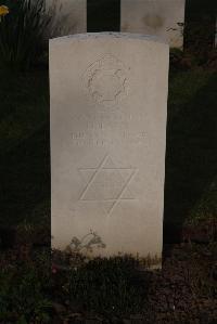 Ypres Reservoir Cemetery - Davis, H