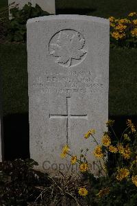 Ypres Reservoir Cemetery - Delplancke, F