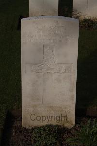 Ypres Reservoir Cemetery - Draper, T J