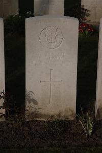 Ypres Reservoir Cemetery - Eades, Henry James