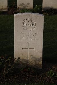 Ypres Reservoir Cemetery - Edwards, E