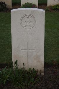 Ypres Reservoir Cemetery - Ellis, J