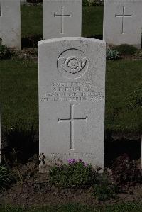 Ypres Reservoir Cemetery - Emsley, S E