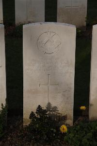 Ypres Reservoir Cemetery - Endraudee, Alexandre Lock