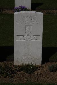 Ypres Reservoir Cemetery - Eydes, Reginald