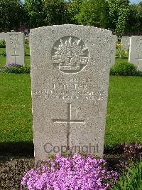 Ypres Reservoir Cemetery - Foster, Thomas