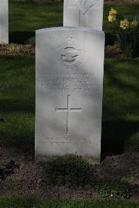 Ypres Reservoir Cemetery - Fowler, Edward Thomas