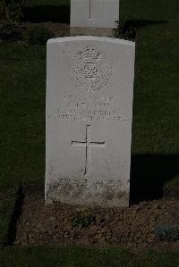 Ypres Reservoir Cemetery - Francis, Albert