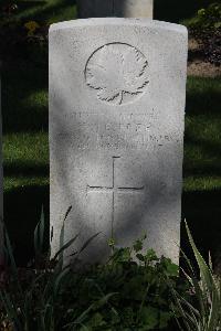 Ypres Reservoir Cemetery - Free, W I E