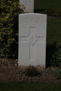 Ypres Reservoir Cemetery - Fuller, W