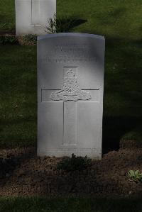 Ypres Reservoir Cemetery - Garness, Thomas