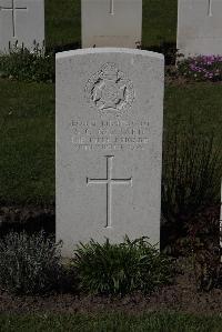 Ypres Reservoir Cemetery - Garrard, S C