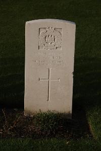 Ypres Reservoir Cemetery - Garrod, A