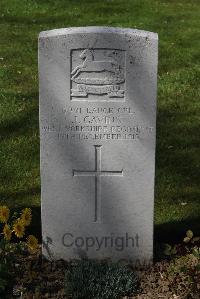 Ypres Reservoir Cemetery - Gavins, J