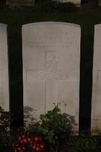 Ypres Reservoir Cemetery - Gubby, W