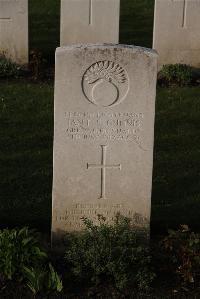 Ypres Reservoir Cemetery - Gunnis, Ian Fitzgerald Stuart