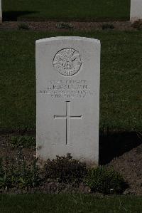 Ypres Reservoir Cemetery - Hall, J R