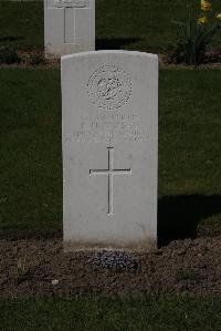 Ypres Reservoir Cemetery - Halsey, R H